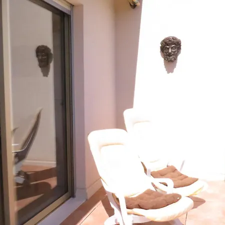 Apartment 2 Pieces Avec Climatisation Et Animal Admis, Centre - Fr-1-780-47 *