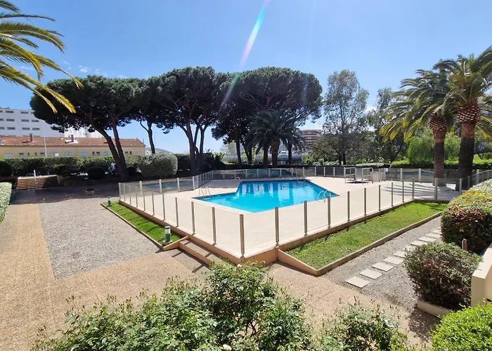 Apartment 2 Pieces Avec Climatisation Et Animal Admis, Centre - Fr-1-780-47 Sainte-Maxime